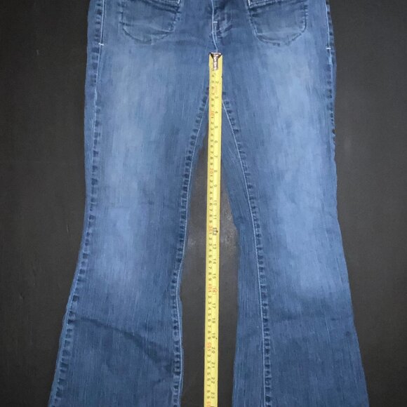 Lucky Brand Women 8/29 Blue Denim Button Zip Fly Covered Button Back Pocket Jean - Picture 4 of 7